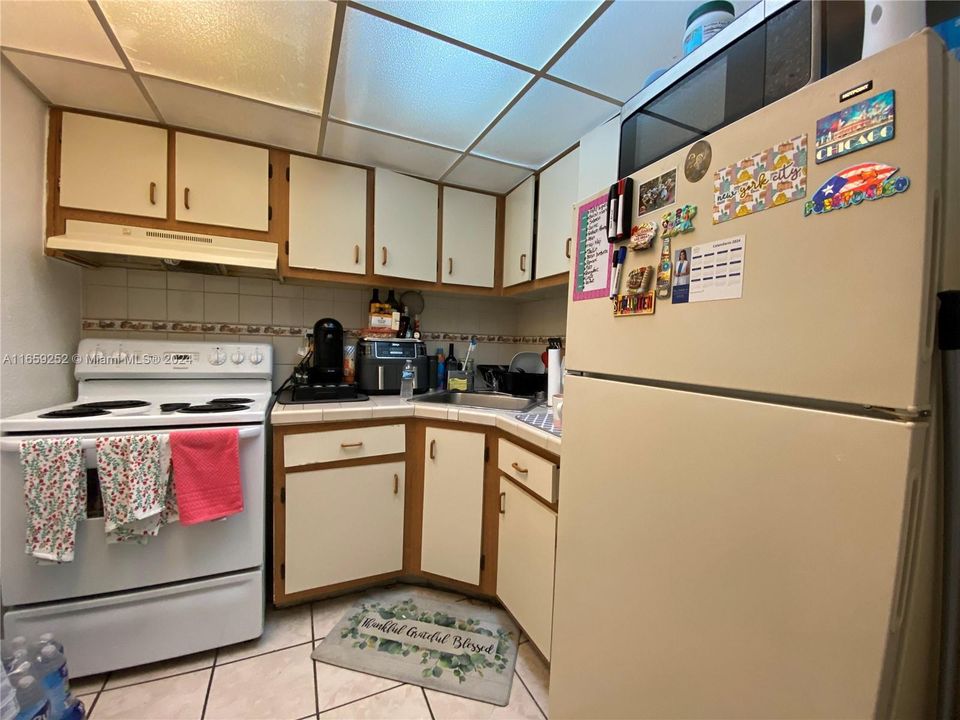 For Rent: $1,750 (1 beds, 1 baths, 598 Square Feet)