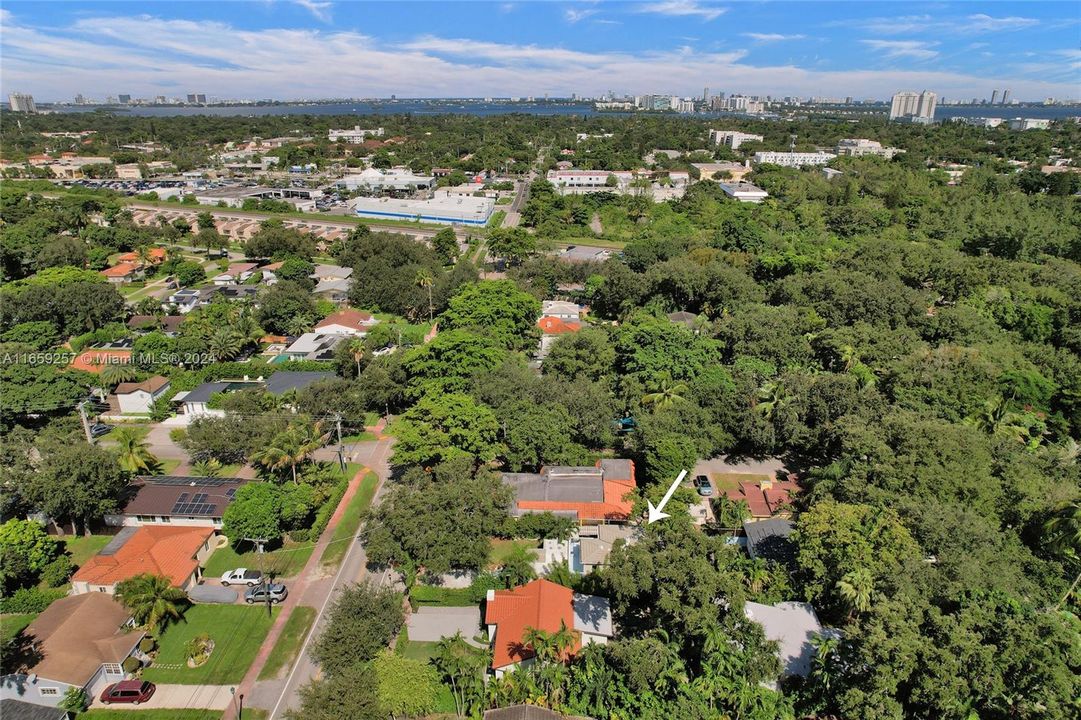 Aerial view showing Miami Beach, Biscayne Bay and Aventura.