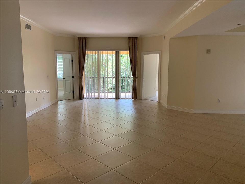 For Rent: $3,550 (2 beds, 2 baths, 1594 Square Feet)