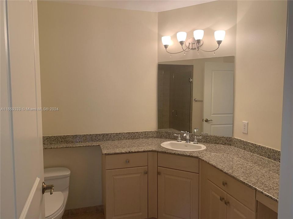 For Rent: $3,550 (2 beds, 2 baths, 1594 Square Feet)