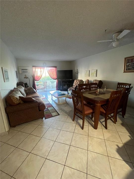 For Sale: $145,000 (2 beds, 2 baths, 960 Square Feet)