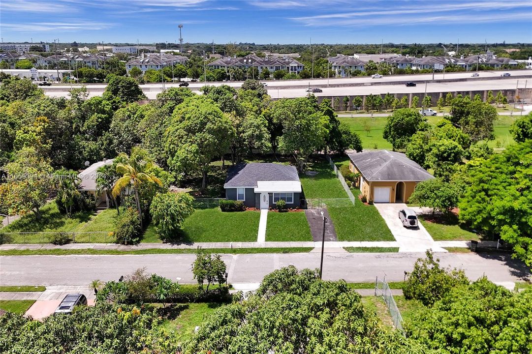 For Sale: $539,000 (3 beds, 2 baths, 1332 Square Feet)