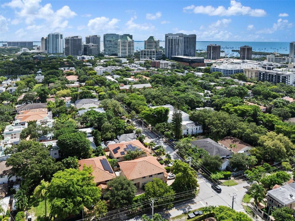 For Sale: $1,700,000 (3 beds, 2 baths, 2100 Square Feet)