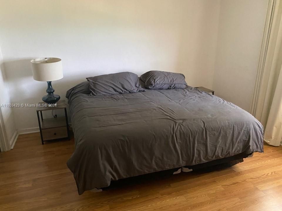 For Rent: $5,100 (2 beds, 2 baths, 1346 Square Feet)