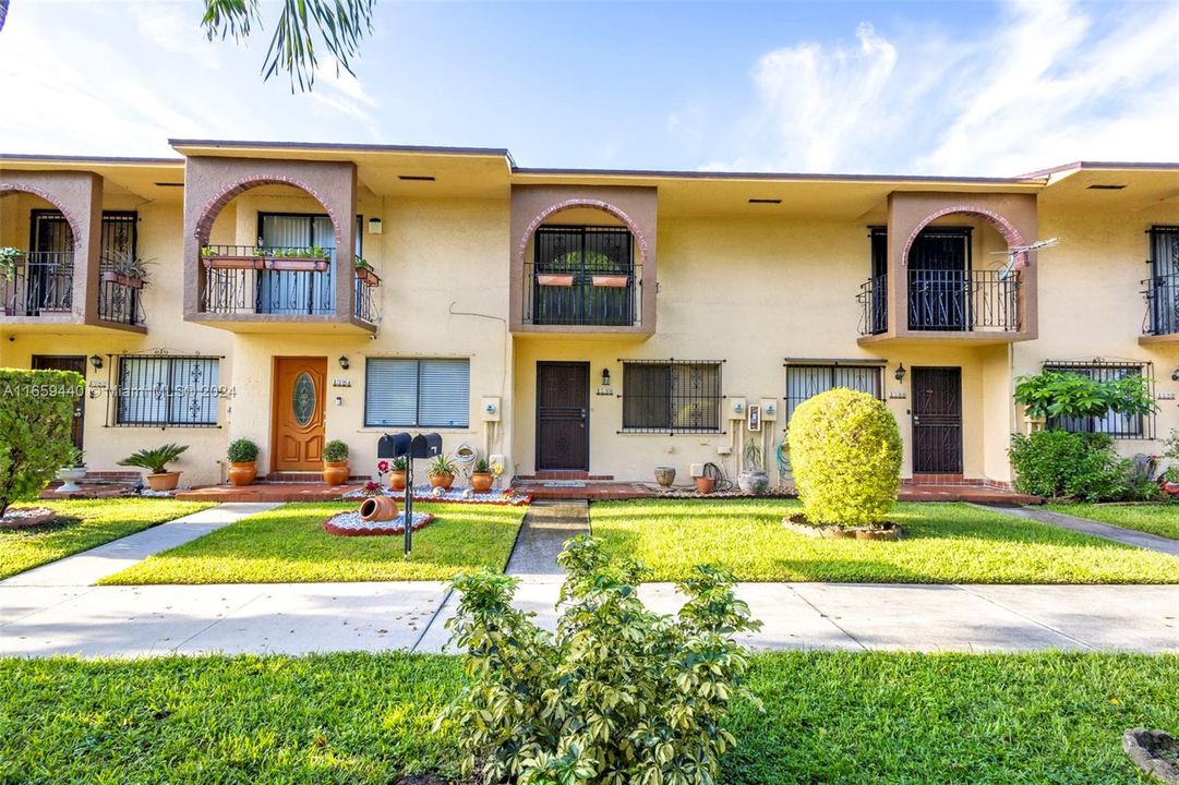 En Venta: $314,900 (2 camas, 1 baños, 1044 Pies cuadrados)