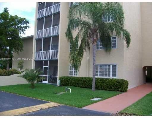 For Rent: $2,450 (2 beds, 2 baths, 1192 Square Feet)