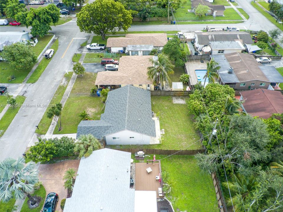 For Sale: $545,000 (3 beds, 2 baths, 1350 Square Feet)