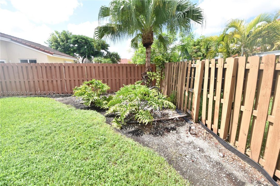 Recently Sold: $615,000 (3 beds, 2 baths, 1824 Square Feet)