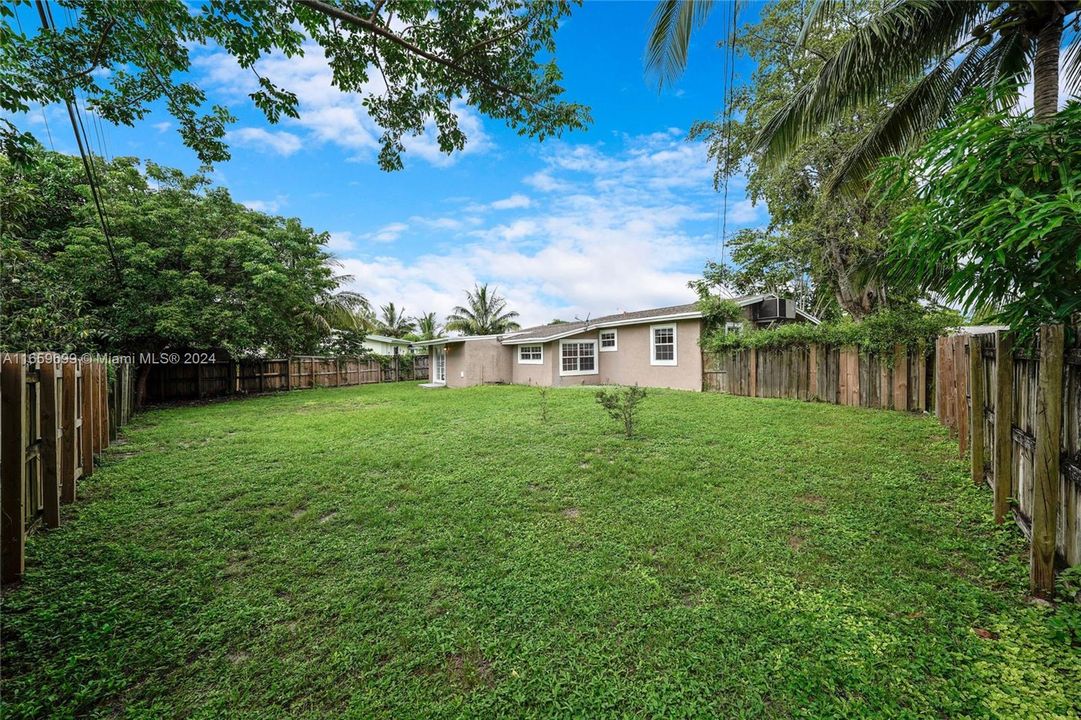 For Sale: $399,900 (3 beds, 1 baths, 1530 Square Feet)