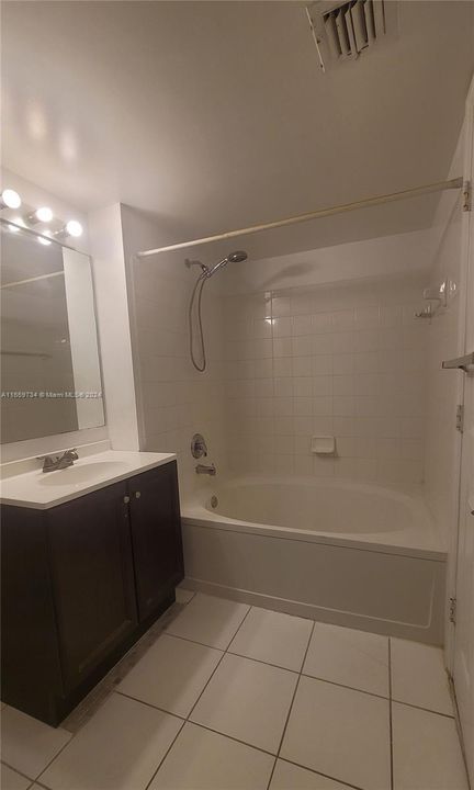 For Rent: $2,185 (1 beds, 1 baths, 859 Square Feet)