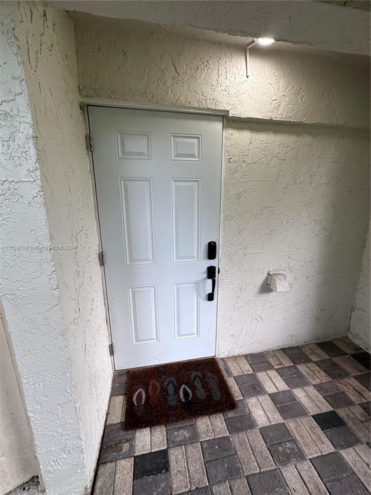 For Rent: $1,850 (0 beds, 1 baths, 1878 Square Feet)