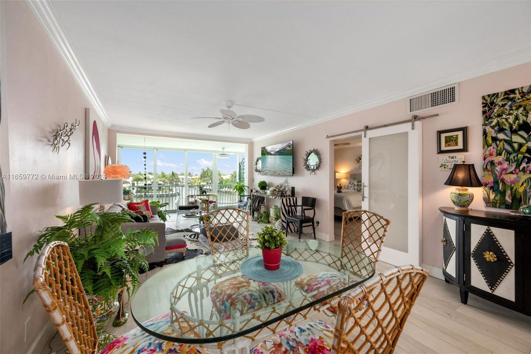 For Sale: $659,900 (2 beds, 2 baths, 1166 Square Feet)