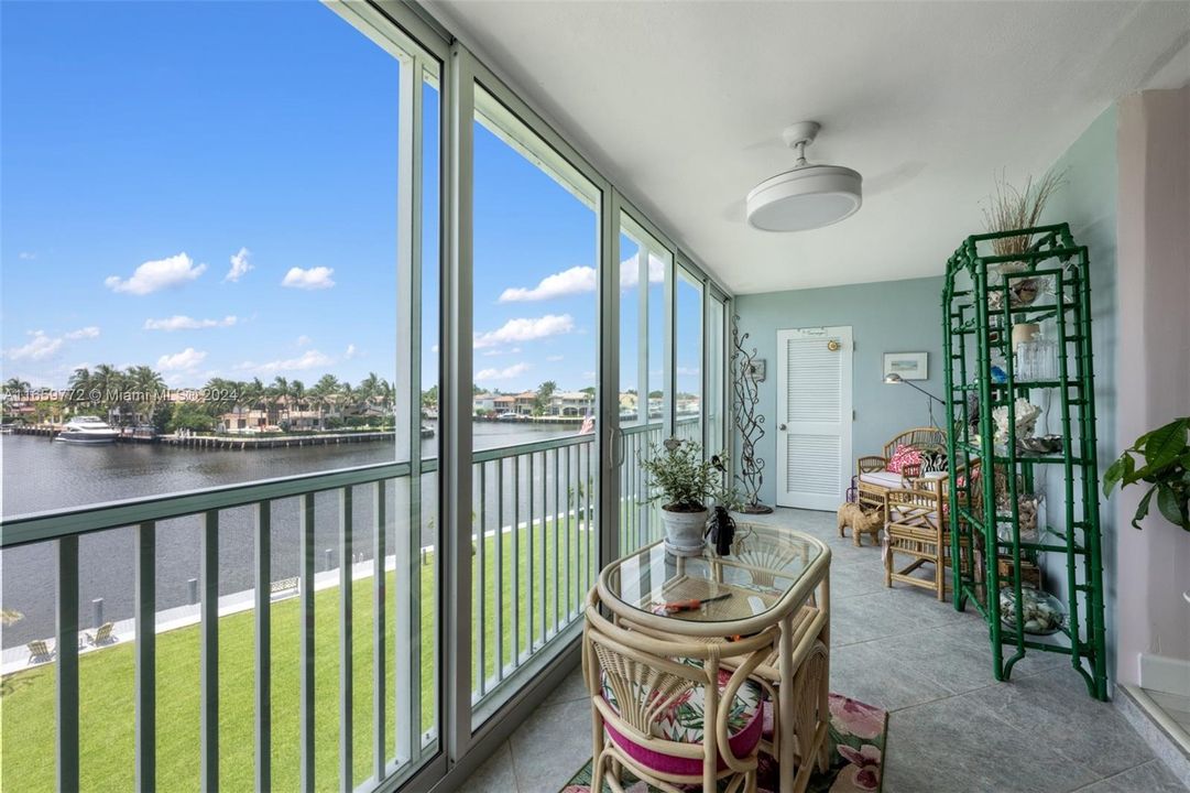 For Sale: $659,900 (2 beds, 2 baths, 1166 Square Feet)