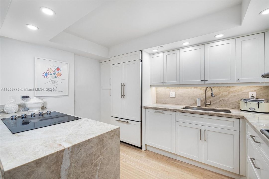 For Sale: $559,000 (2 beds, 2 baths, 1268 Square Feet)