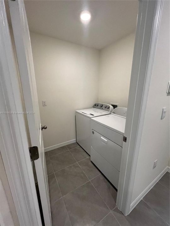 For Rent: $2,200 (4 beds, 2 baths, 0 Square Feet)