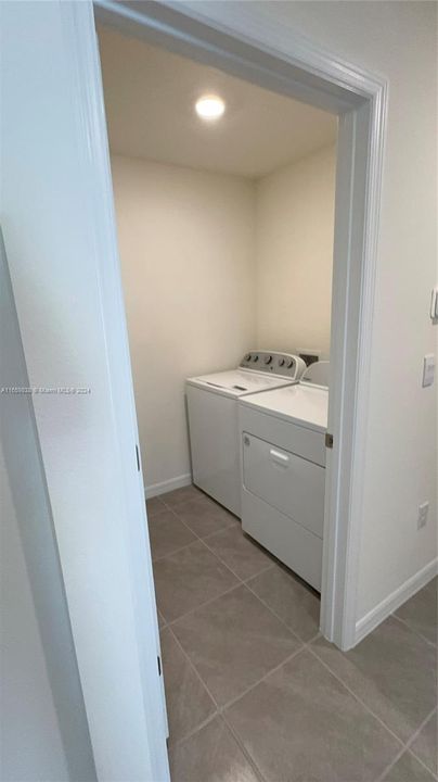 For Rent: $2,200 (4 beds, 2 baths, 0 Square Feet)