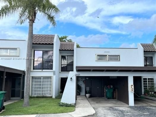 En Venta: $410,000 (2 camas, 3 baños, 1546 Pies cuadrados)