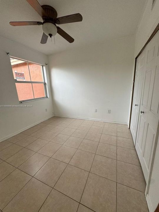 For Rent: $3,150 (3 beds, 2 baths, 1170 Square Feet)