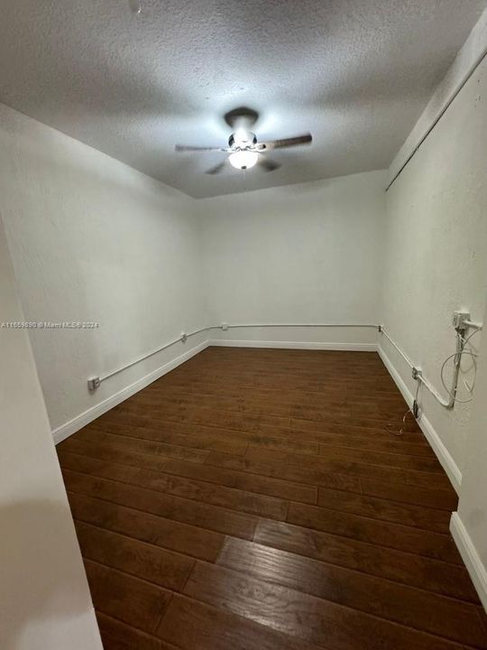 For Rent: $3,150 (3 beds, 2 baths, 1170 Square Feet)