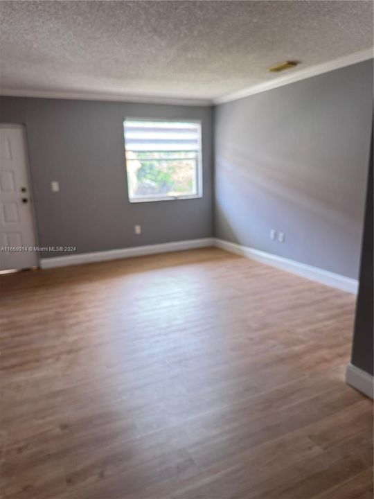 For Rent: $2,299 (2 beds, 2 baths, 810 Square Feet)