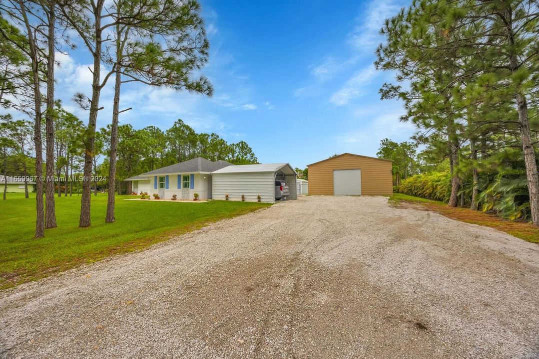 For Sale: $1,050,000 (4 beds, 2 baths, 2340 Square Feet)