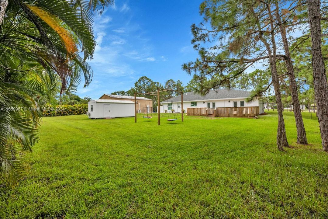 For Sale: $1,050,000 (4 beds, 2 baths, 2340 Square Feet)