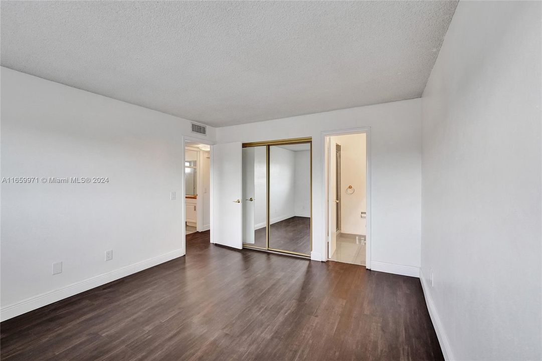 For Rent: $1,890 (2 beds, 2 baths, 856 Square Feet)