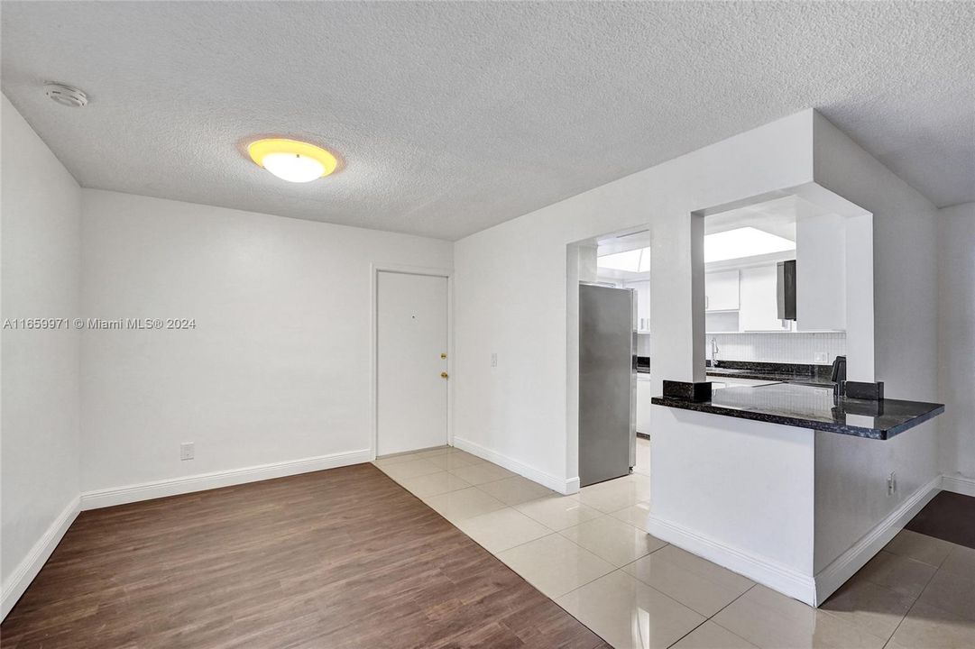 For Rent: $1,890 (2 beds, 2 baths, 856 Square Feet)