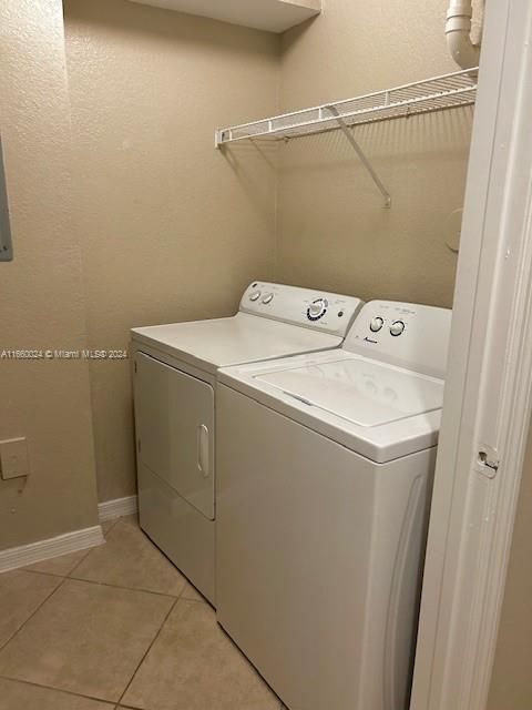 For Rent: $3,000 (3 beds, 2 baths, 1238 Square Feet)