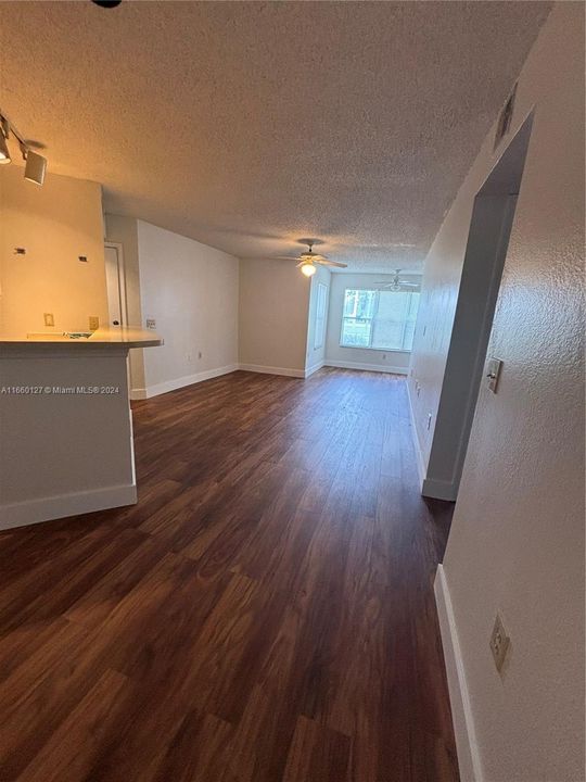 For Rent: $1,900 (1 beds, 1 baths, 0 Square Feet)