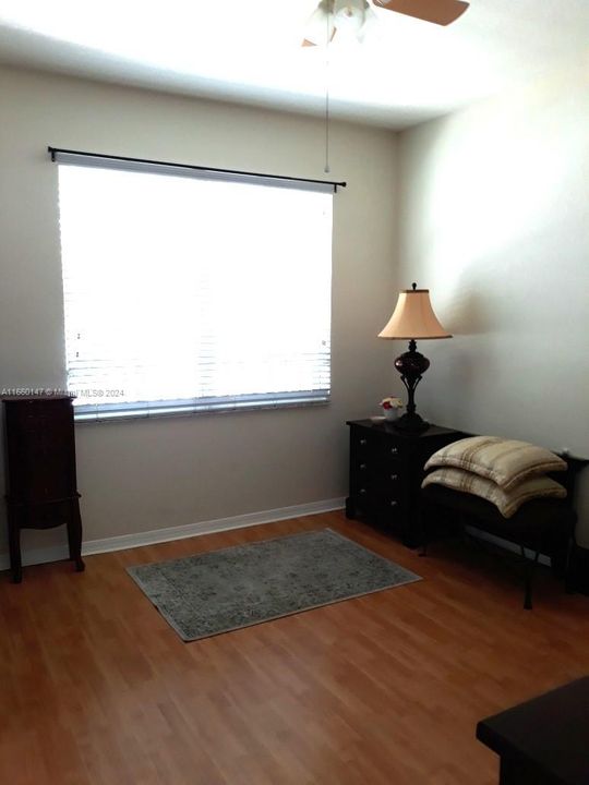 For Rent: $2,500 (3 beds, 2 baths, 1536 Square Feet)