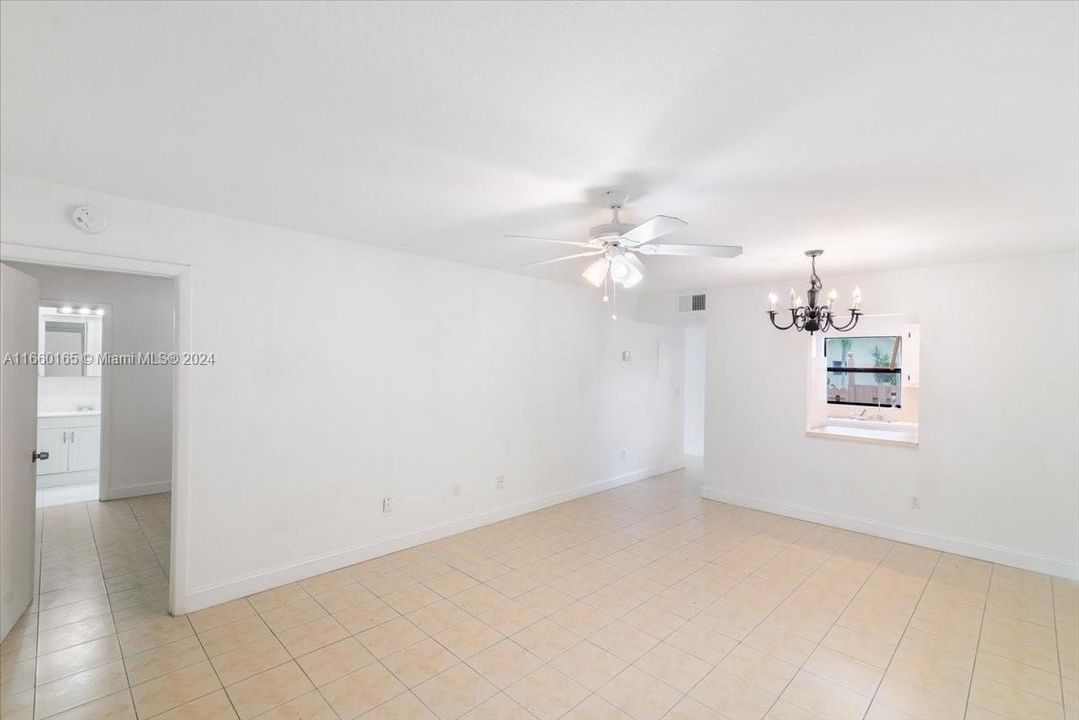 For Rent: $2,400 (3 beds, 2 baths, 1063 Square Feet)