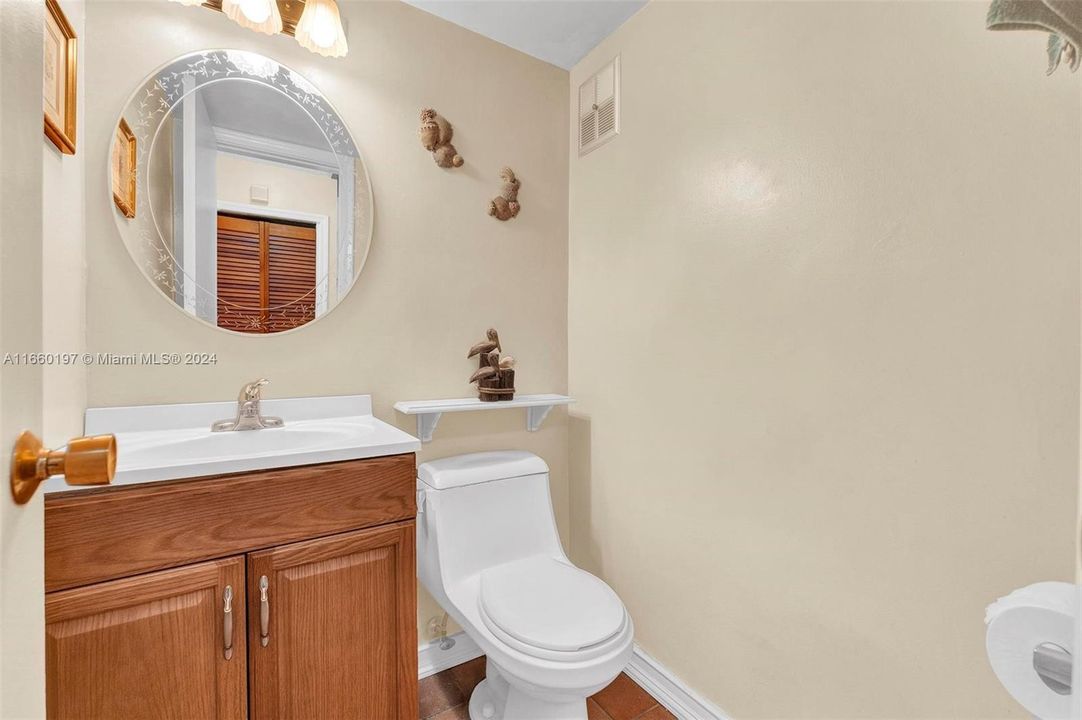 For Sale: $434,900 (2 beds, 2 baths, 1380 Square Feet)