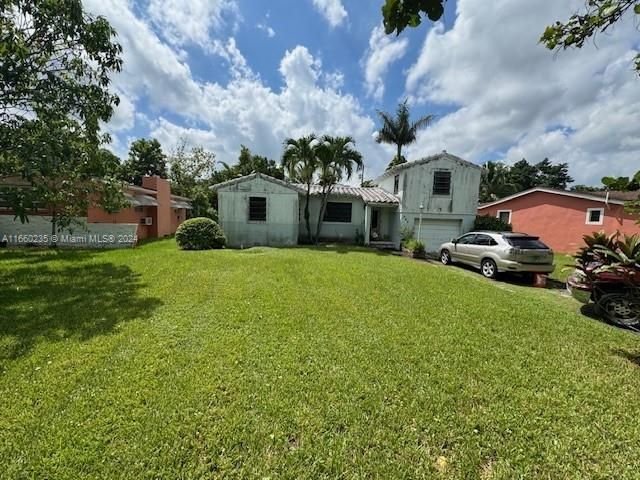 For Sale: $699,900 (3 beds, 2 baths, 2045 Square Feet)