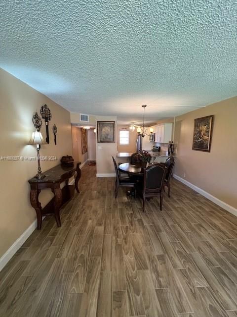 For Sale: $179,900 (2 beds, 2 baths, 1162 Square Feet)