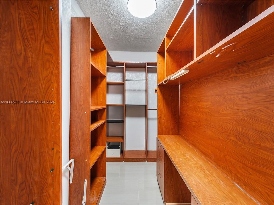 En Venta: $349,000 (1 camas, 1 baños, 850 Pies cuadrados)