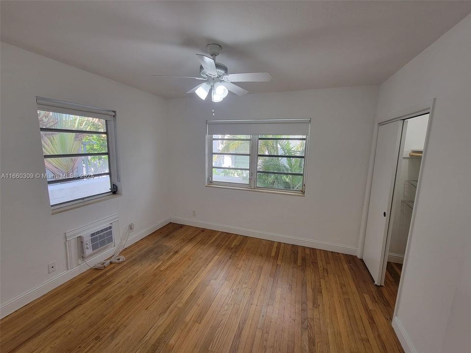 For Rent: $3,000 (2 beds, 1 baths, 2104 Square Feet)