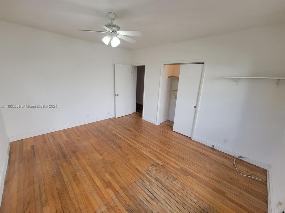 For Rent: $3,000 (2 beds, 1 baths, 2104 Square Feet)