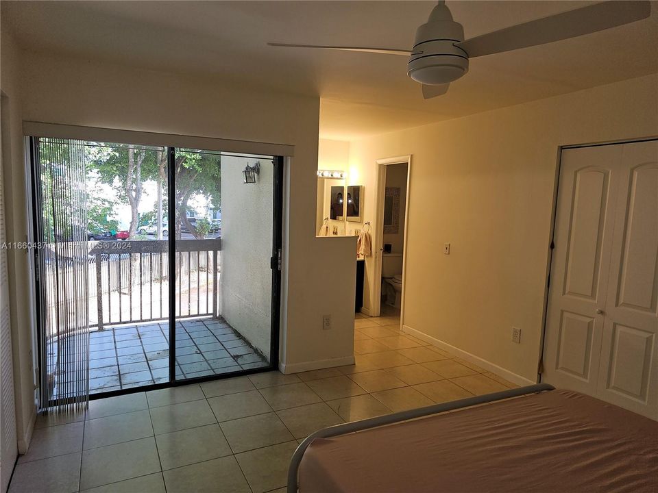 For Rent: $2,799 (3 beds, 2 baths, 1102 Square Feet)