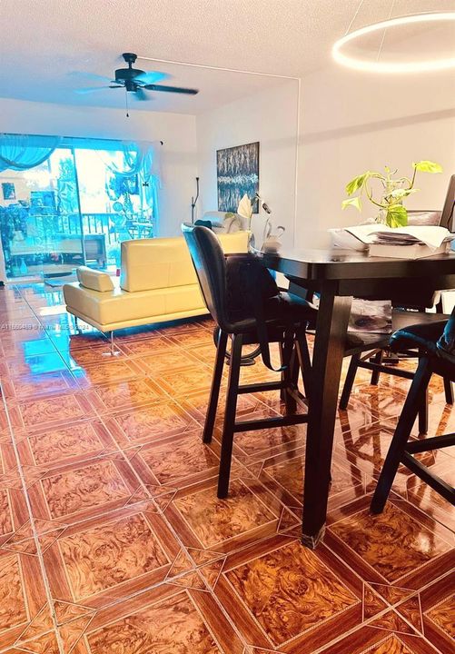 En Venta: $210,000 (2 camas, 2 baños, 1030 Pies cuadrados)