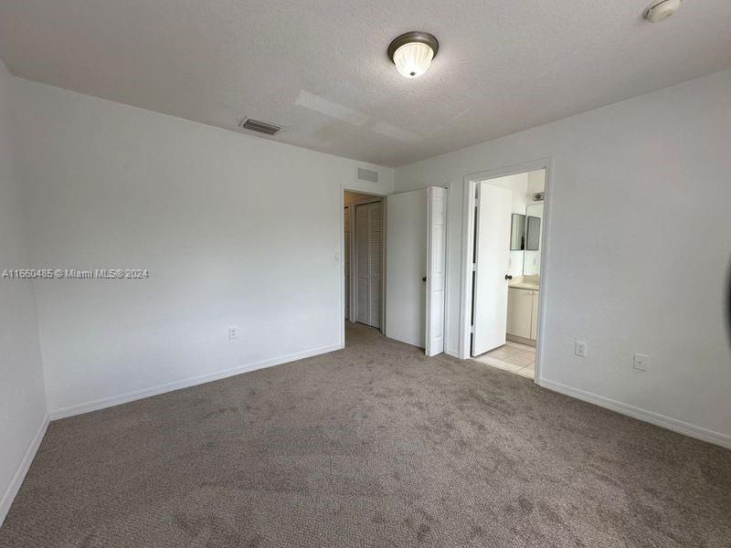 For Rent: $2,100 (2 beds, 2 baths, 1166 Square Feet)