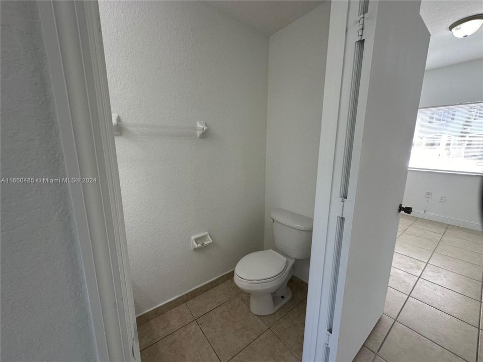 For Rent: $2,100 (2 beds, 2 baths, 1166 Square Feet)