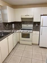 For Rent: $1,600 (1 beds, 1 baths, 830 Square Feet)