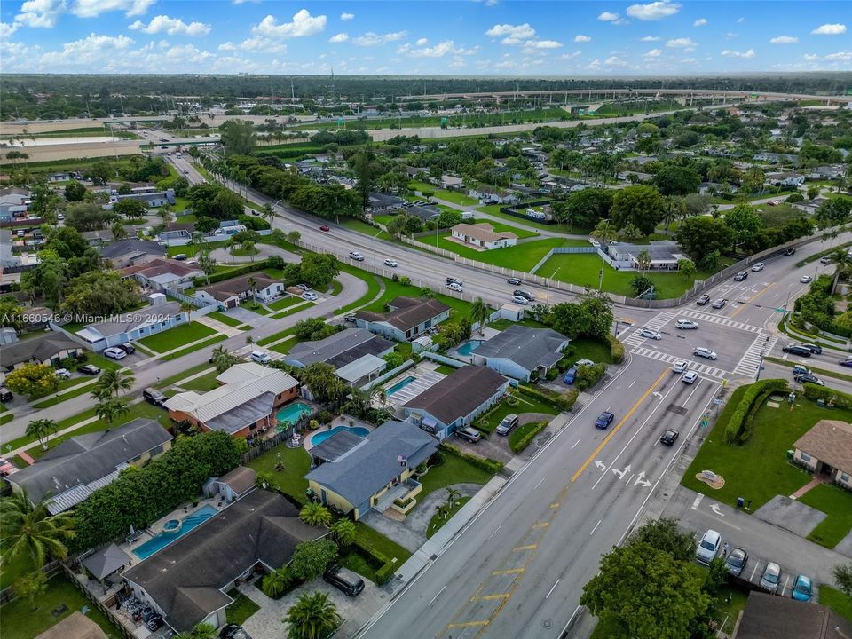 For Sale: $769,900 (3 beds, 2 baths, 1222 Square Feet)