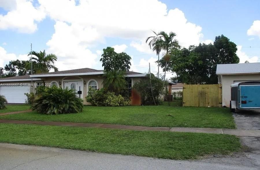 For Sale: $546,000 (3 beds, 2 baths, 1618 Square Feet)