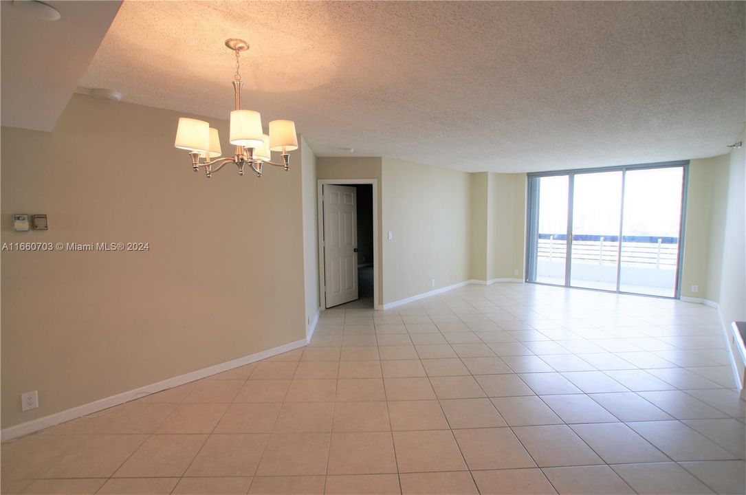 For Rent: $3,400 (2 beds, 2 baths, 1181 Square Feet)