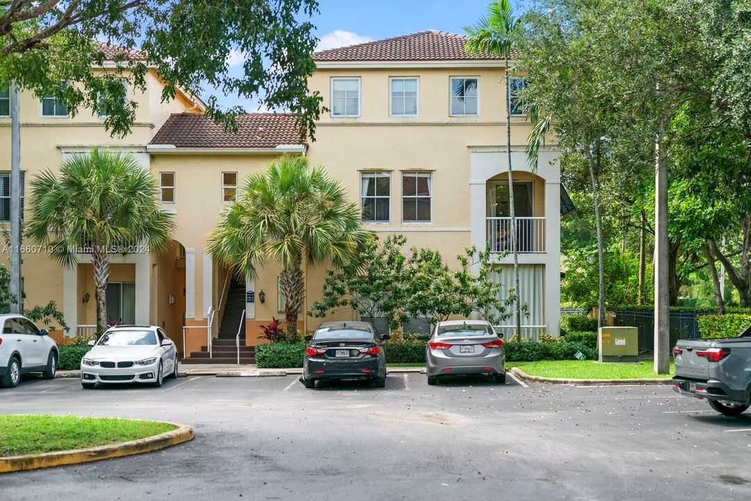 For Sale: $450,000 (3 beds, 2 baths, 1445 Square Feet)