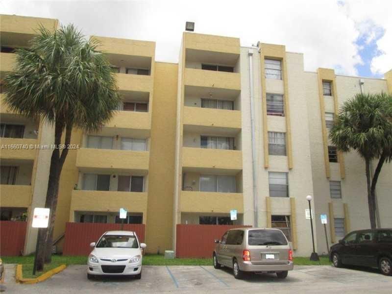 En Venta: $285,000 (2 camas, 2 baños, 960 Pies cuadrados)