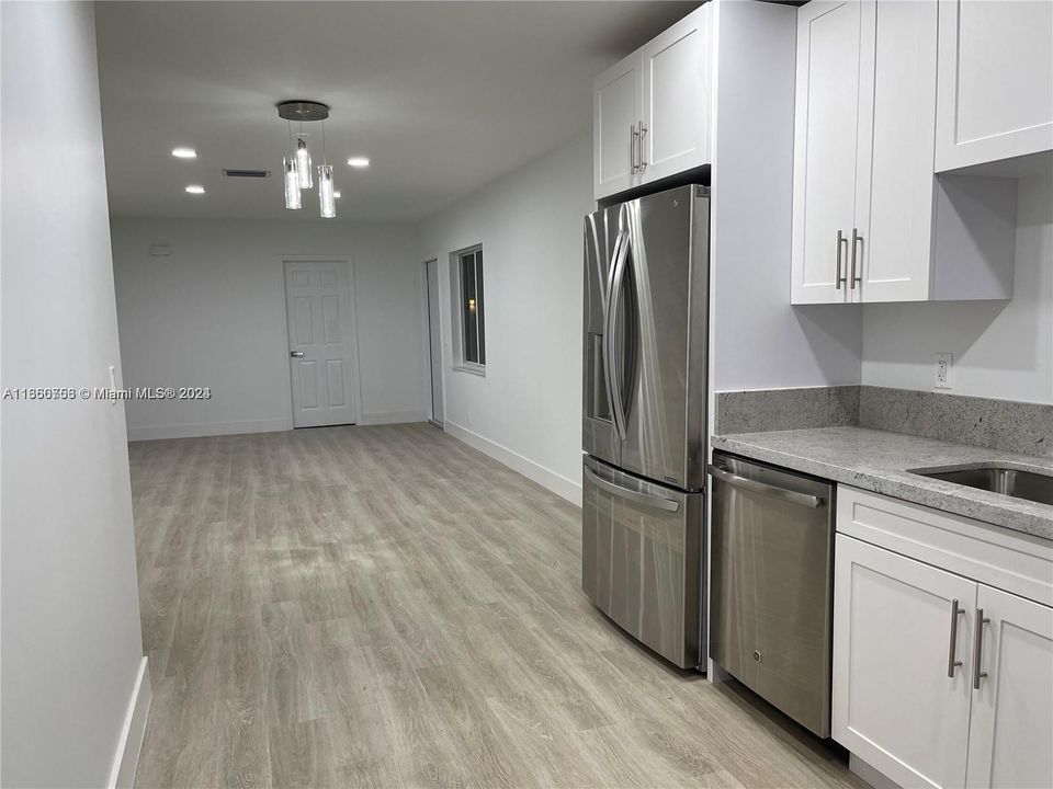 For Rent: $3,000 (3 beds, 2 baths, 3320 Square Feet)