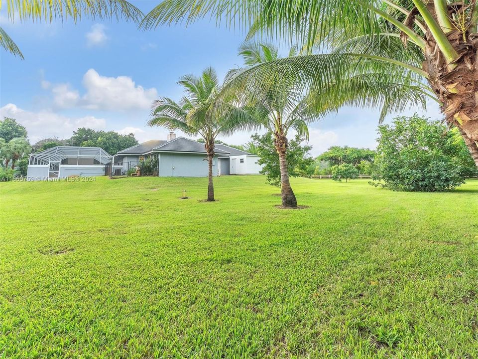 For Sale: $1,400,000 (4 beds, 3 baths, 2501 Square Feet)